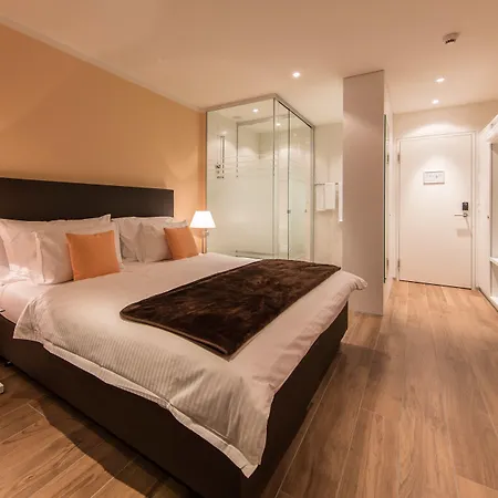 Schuetzen מלון 3*